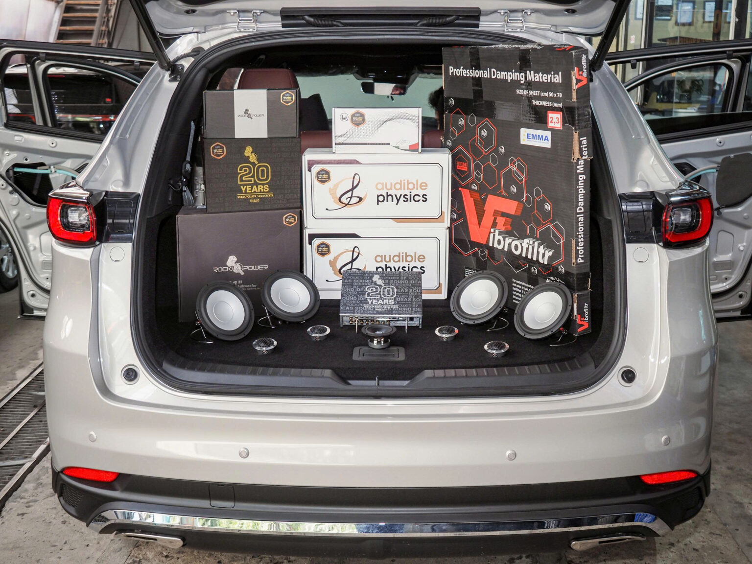 Giải Pháp Nâng Cấp Âm Thanh Toàn Diện Cho Mazda CX8 | AUTOBIS