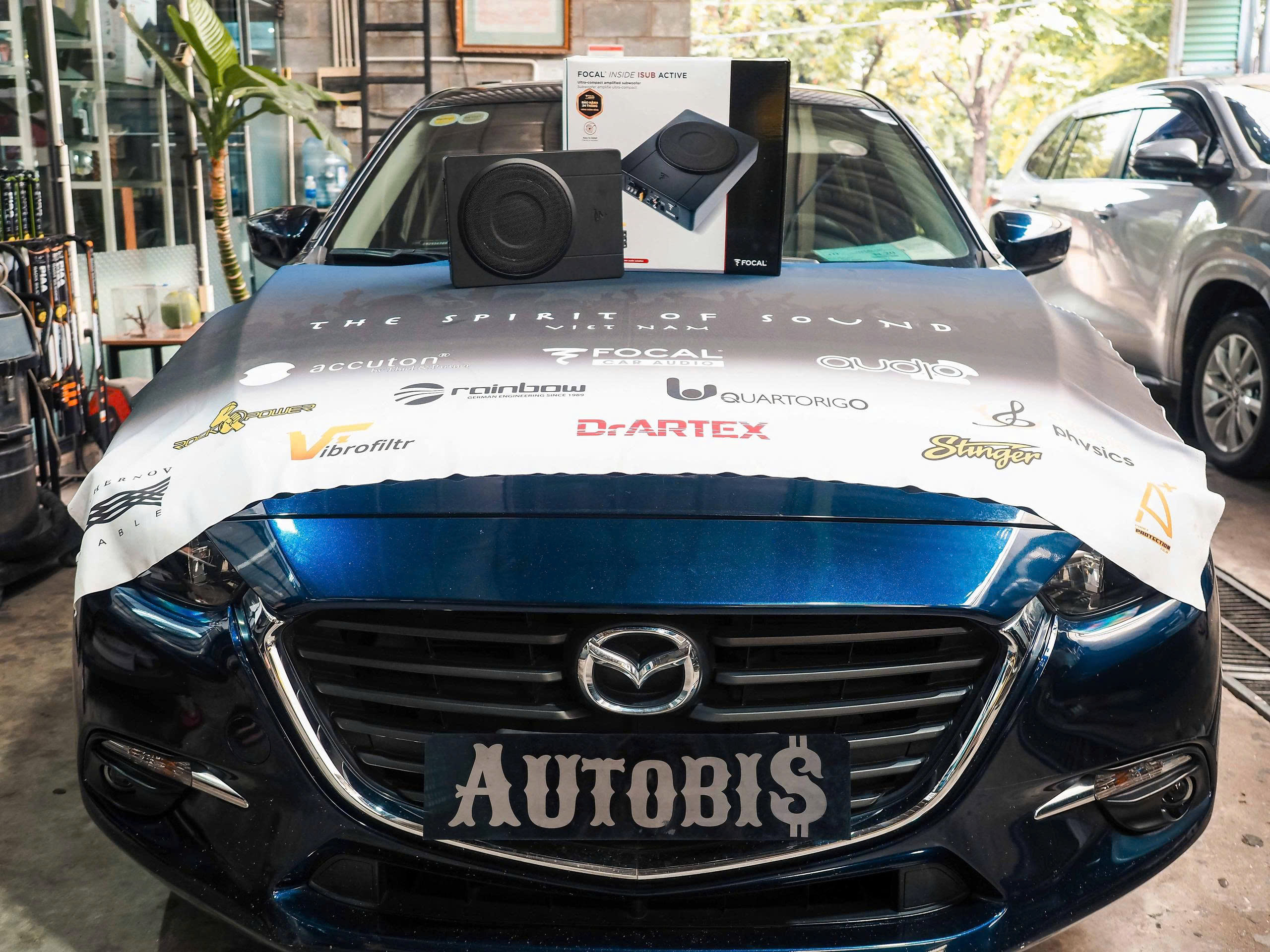 Nâng Cấp Subwoofer Cho Mazda 3 Với Thương Hiệu Focal | AUTOBIS