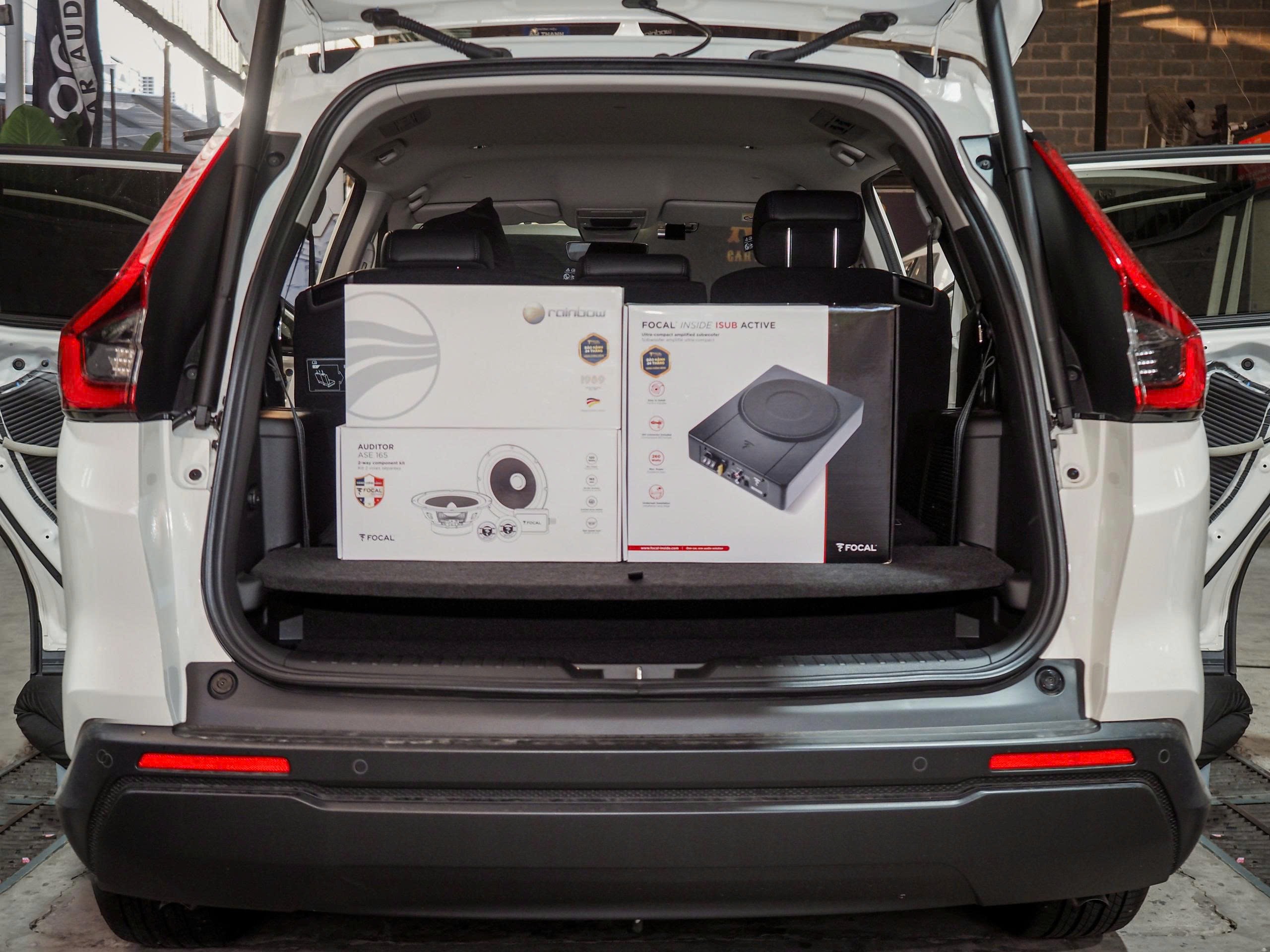 TRẢI NGHIỆM ÂM NHẠC CHO HONDA CRV VỚI HỆ THỐNG LOA NÂNG CẤP | AUTOBIS